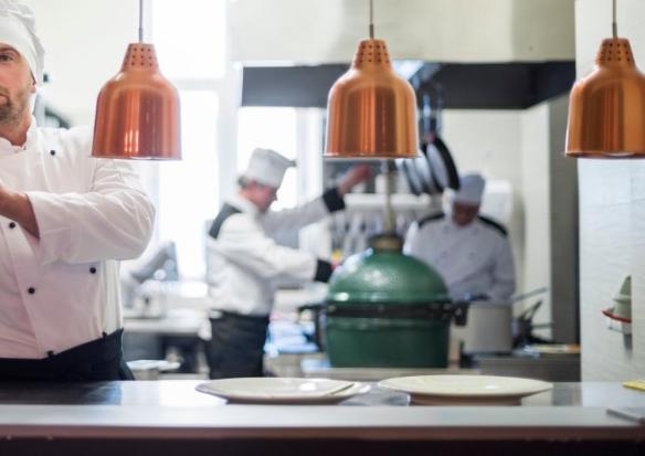 les lampes a chauffer pour cuisine professionnelle